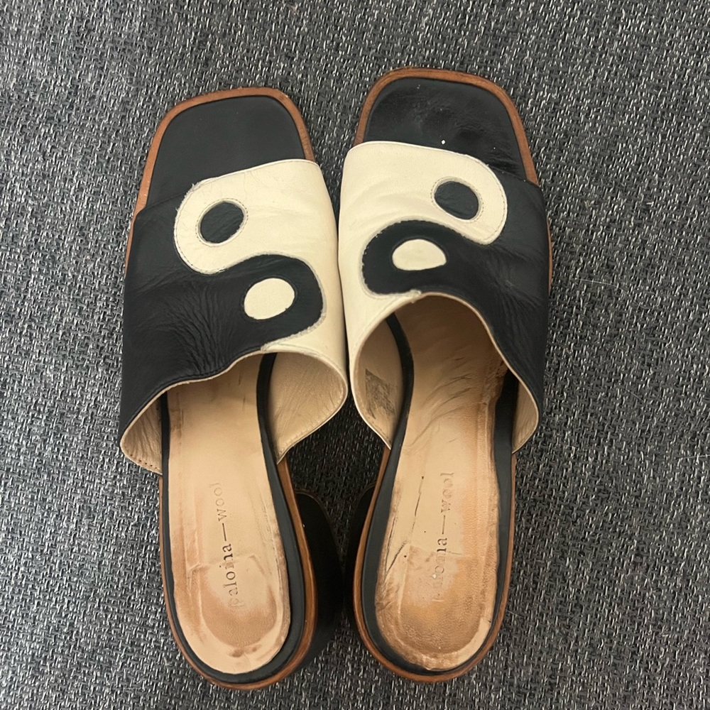 Paloma Wool yin yang mules